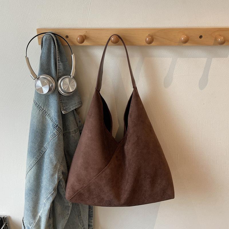 Изысканная и универсальная модная вместительная сумка-шоппер на плечо для поездок на работу, ощущение высокого класса, новая женская сумка-тоут осень 2025 года