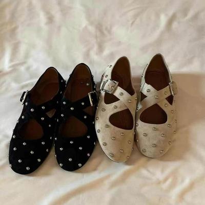 Кожаная корейская версия, заклепки, круглая головка, перекрестная пряжка, туфли Мэри Джейн, женские, весна-лето 2025, новые балетки