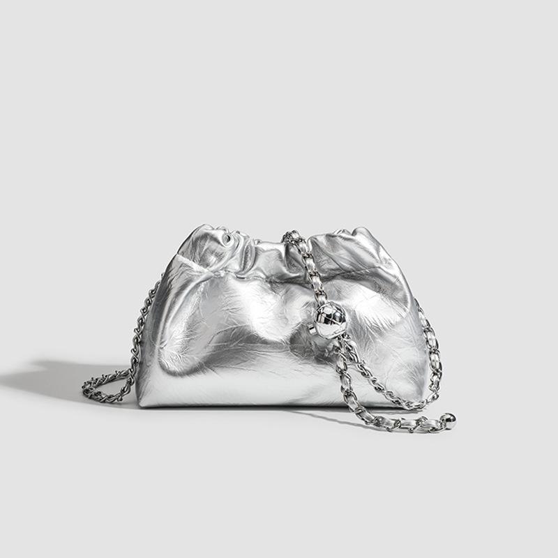 Simple Solid Color Bucket Bag Pleated Cloud Bag Versatile Commuter Armpit Bag One-shoulder Crossbody Bag