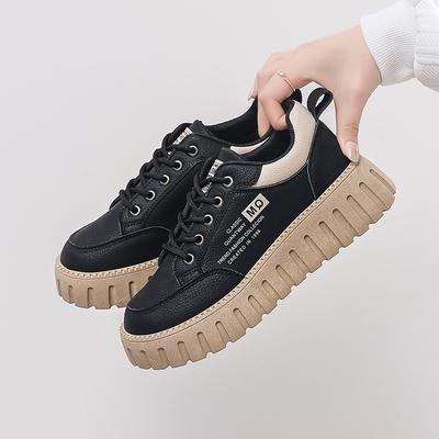 Модный теннисный вид подошвы Увеличивает -цветная обувь Терапевтические женские твнисы Красные кроссовки для женщины Спорт Широкая посадка Поставщики