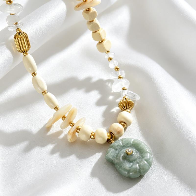European and American jewelry personalized creativity irregular natural stone conch pendant collarbone chain beach leisure necklace batch