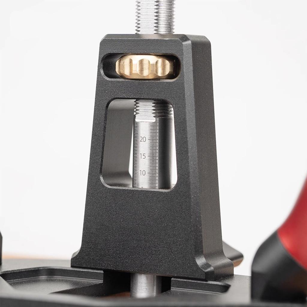 Деревообрабатывающий строгальный станок Ручной строгальный станок Ручной строгальный станок Деревообрабатывающий инструмент Фрезерный станок Ручной фрезерный станок Обрезка плоскости