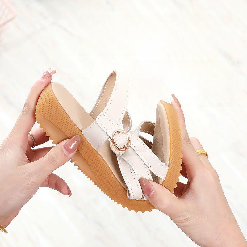 Sandals for Women Summer Flat Beach Sandals Comfortable and Non Slip Sandals