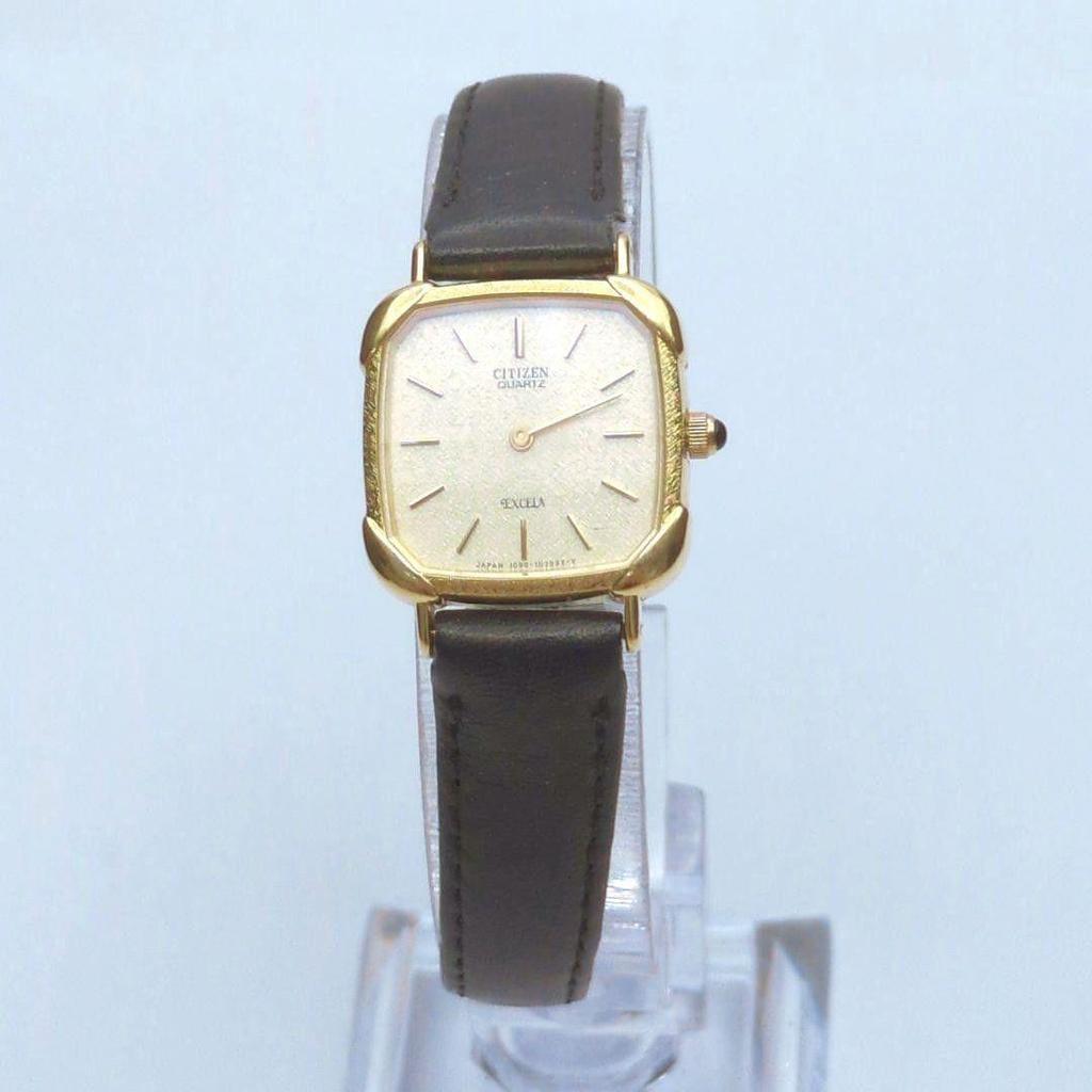 Used Working beautiful condition CITIZEN EXCELA ladies square gold dial quartz leather strap 427A