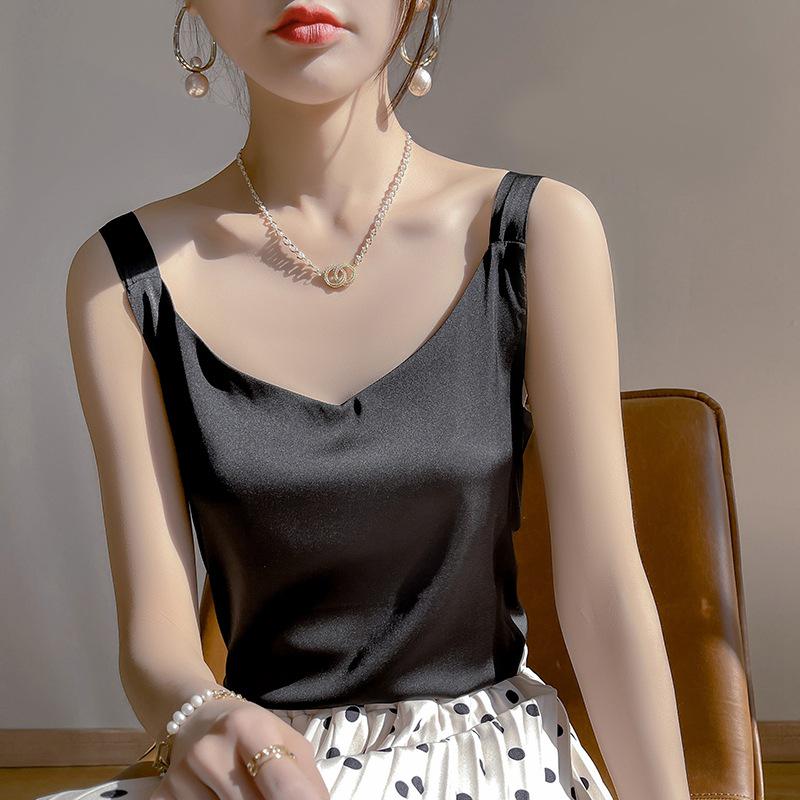 Атласная майка на V-образном вырезе: Женский универсальный, сексуальный летний топ