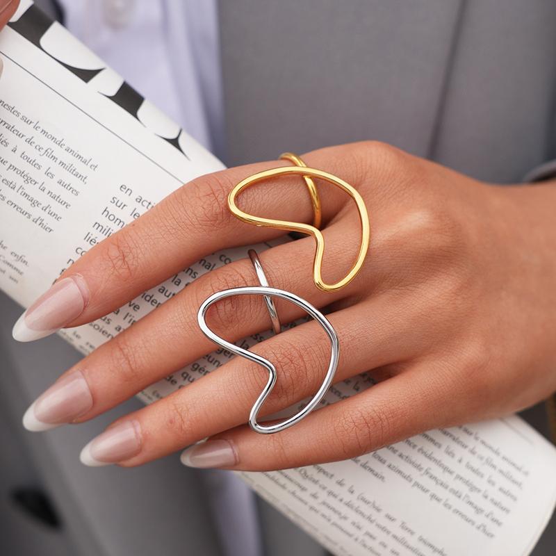 Stainless Steel Ring for Women Luxury Gold Silver Color Heart Hollow Adjustable Ring Waterproof Finger Jewelry Accessories