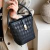 Высококачественная сумка-сумка Diamond для женщин, новая модная сумка-ведро на одно плечо для женщин, простая универсальная сумка через плечо для женщин