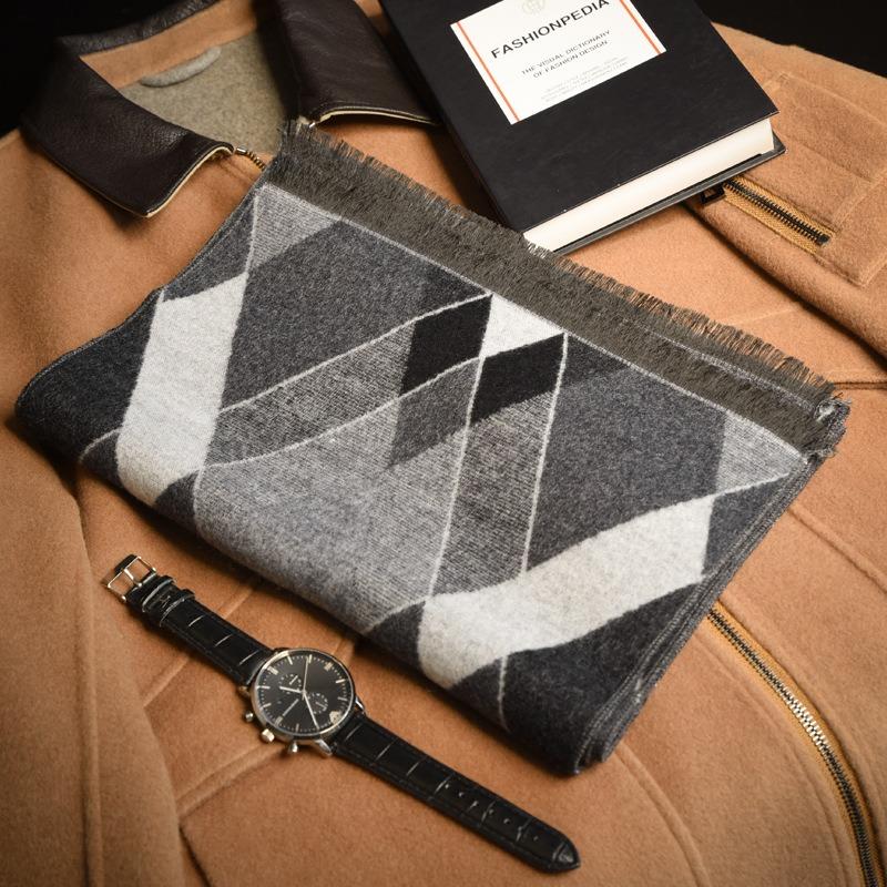 Black and White Plaid Wool Scarf Men's Winter Warm Gift Box High-end Versatile Winter Scarf Gift Boyfriend