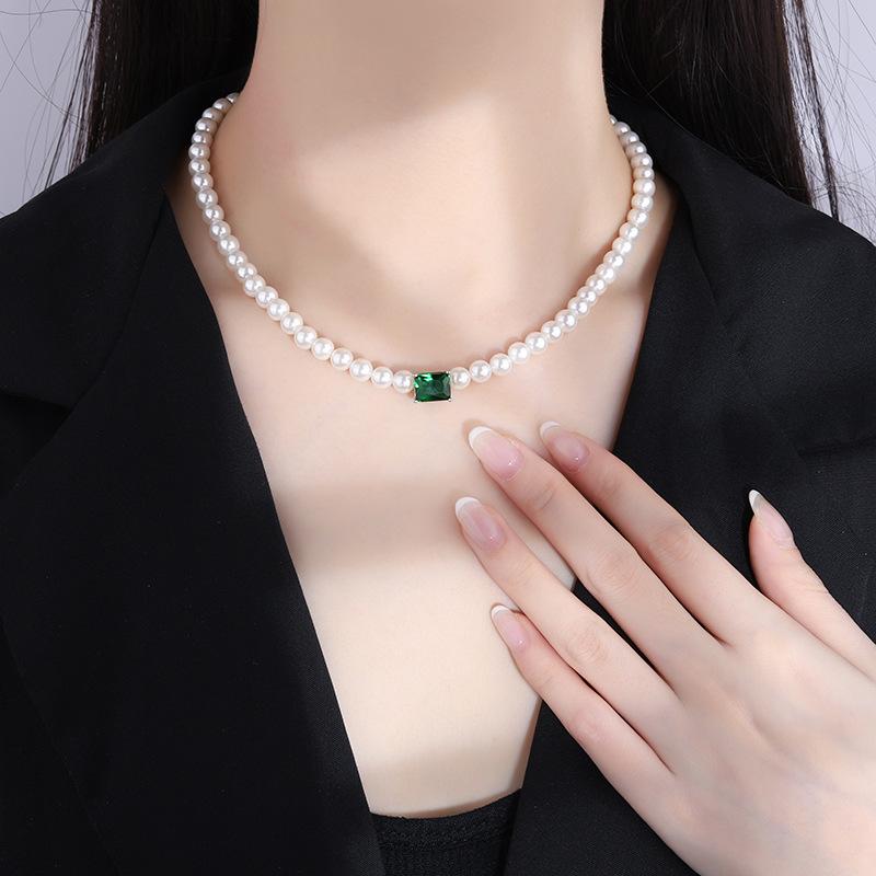 New Fashionable And Retro Australian Shell Pearl Metal Artificial Color Treasure Mixed And Matched Necklace, Women'S Necklace High Sense