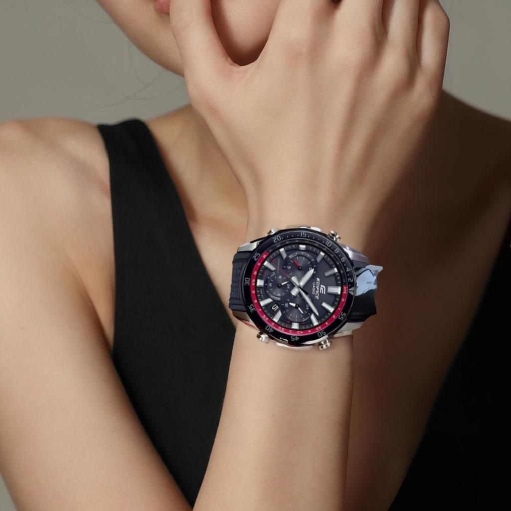 Casio EDIFICE Водонепроницаемость 100 м Солнечный кварцевый механизм Ремешок из смолы Унисекс Черный циферблат EQW-T670PB-1A