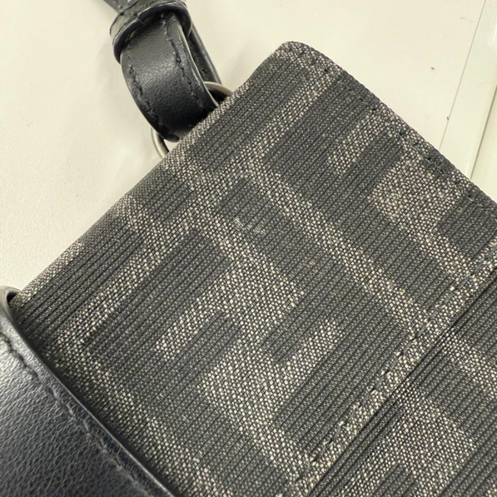 FENDI Marsupio Baguette Shoulder Bag 7M0295 3WAY clutch black Nylon canvas/leather mens Used