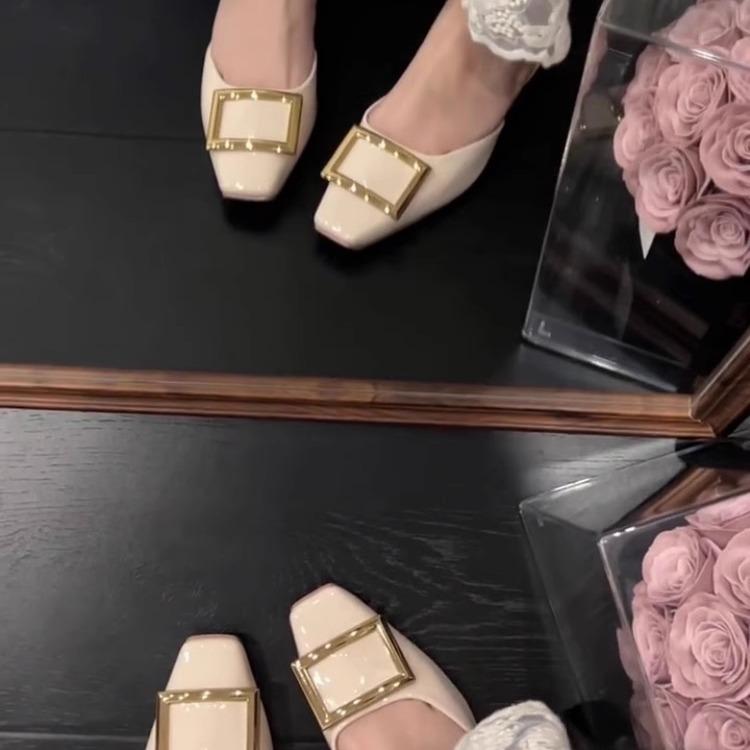 Inner heightening version~ French square head metal buckle shallow mouth single shoes femininity hollow leather one pedal commuter sandals