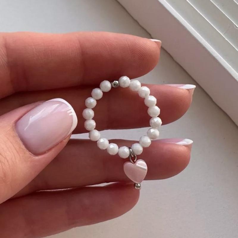 Vintage String of Beads Elastic Cord Heart Shape Shell Pendant Rings for Women Elegant Round Bead Rings Jewelry Gift