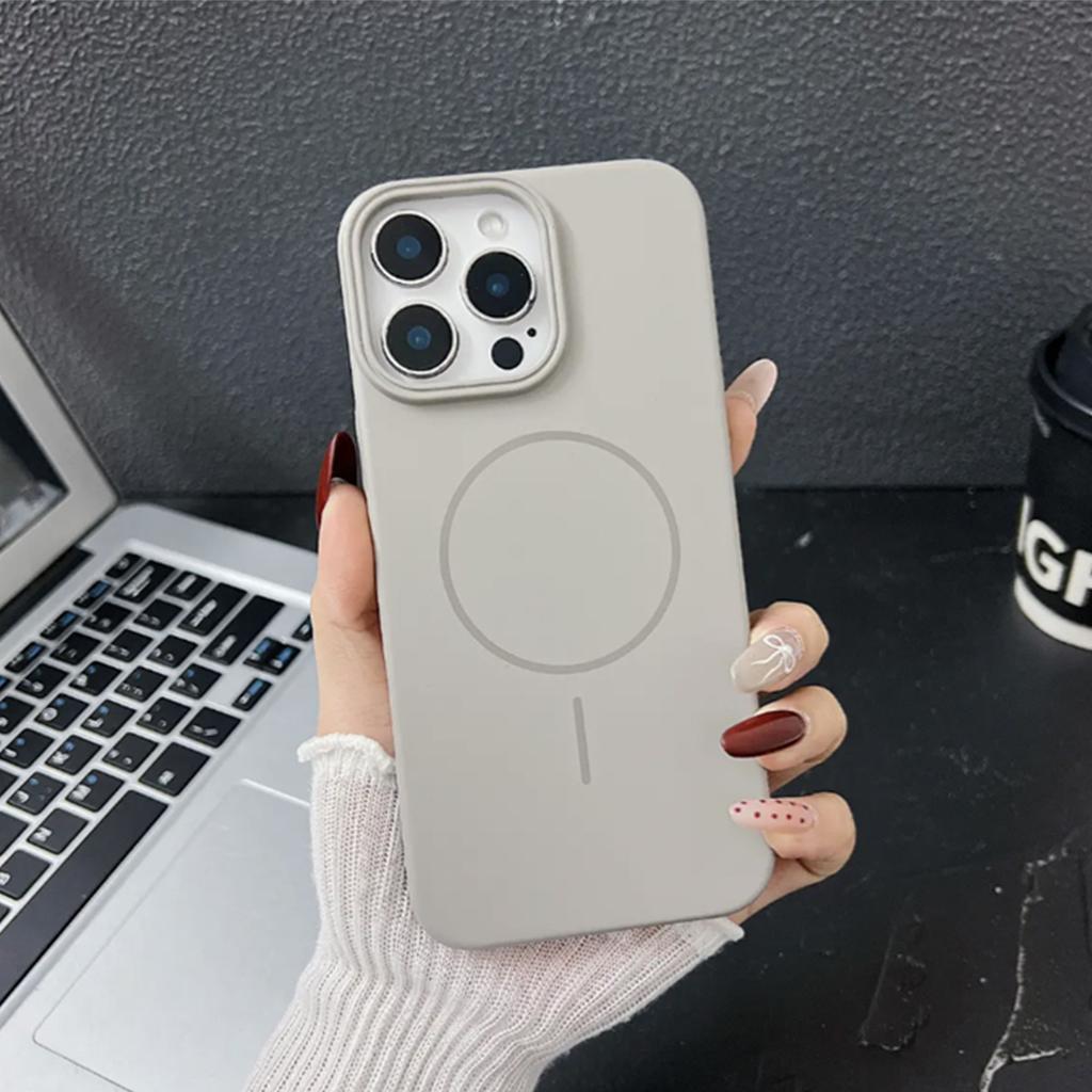 Magnetic Suction Soft PC Shell New Trendy Female Protective Cover Ins Style Couple Fashion Frosted Love Frosted Hard Shell