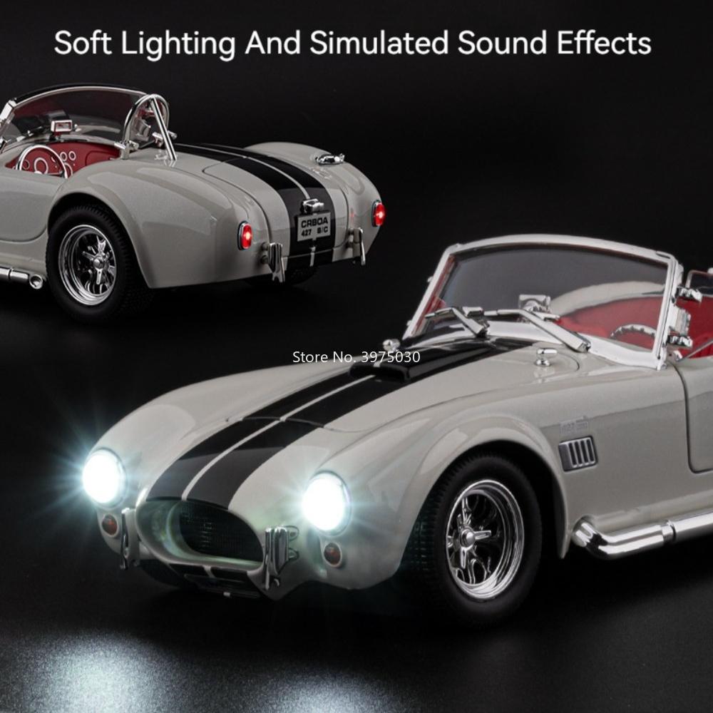 1:24 Модели Машинок Shelby Cobra 427 из Сплава Литье под Давлением Игрушки с Инерционным Механизмом, Светом и Звуком Миниатюрный Винтажный Автомобиль Для Детей Лучшие Подарки