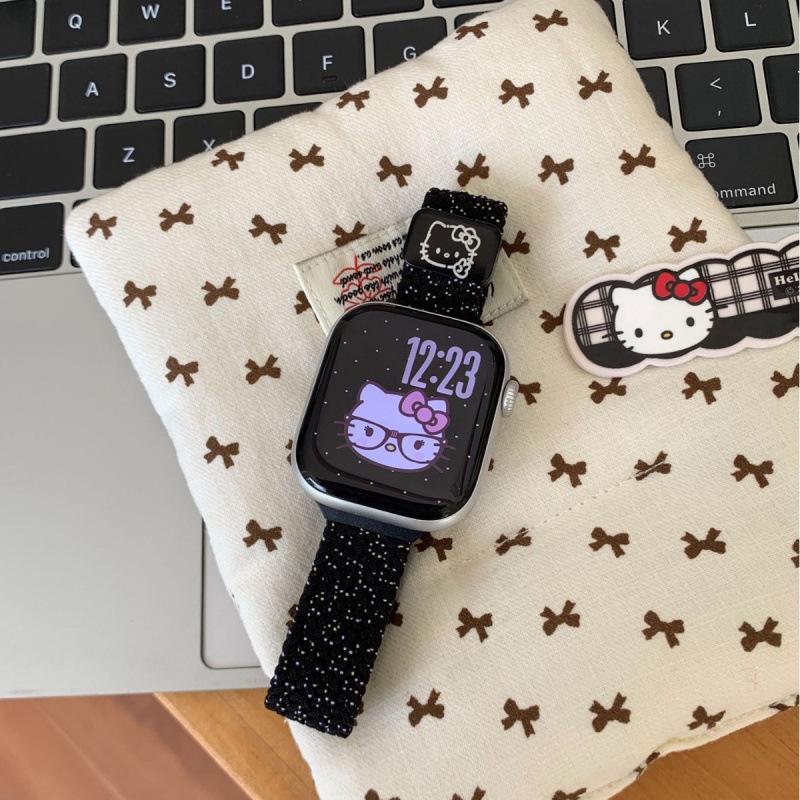 Совместимый ремешок для Apple Watch Series 10/11 - Милый дизайн с кошкой KT с плетеным магнитным замком, Модель 9876E.