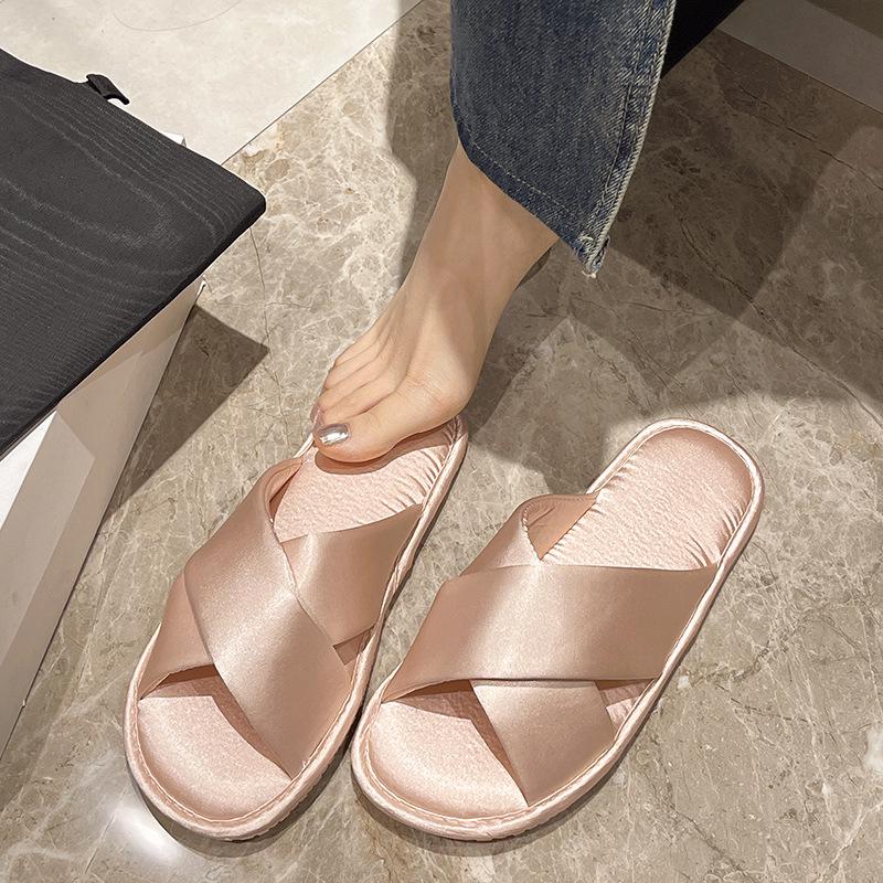 Роскошные женские домашние тапочки: Удобный, нескользящий, дезодорирующий плоский носик для использования весной, летом и осенью.