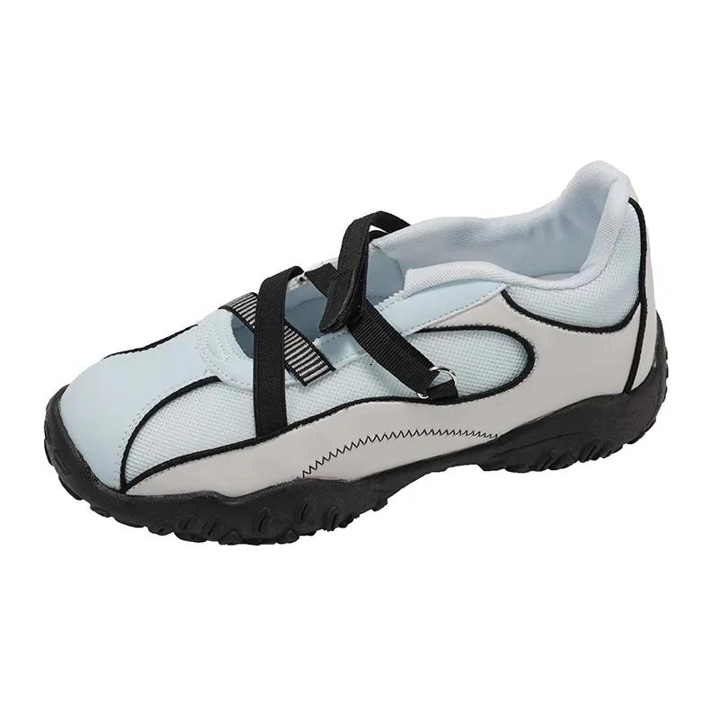 Летние туфли в балетном стиле на толстом каблуке, повседневные спортивные туфли Deqin, женские туфли Мэри Джейн с открытым носком, дышащие, в полоску, из синтетической кожи