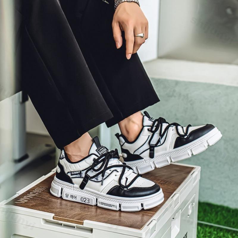 Модная мужская новая модная тенденция повседневная низкая посадка обувь на толстой подошве весна 2025 удобная универсальная нишевая конструкция нескользящие массивные кроссовки