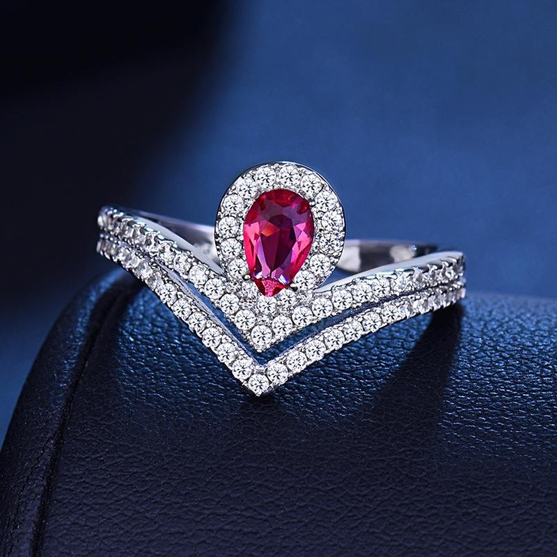 Personalized Blue Sapphire And Emerald Moissanite Ring Fashionable And Adjustable Copper Ring For Women