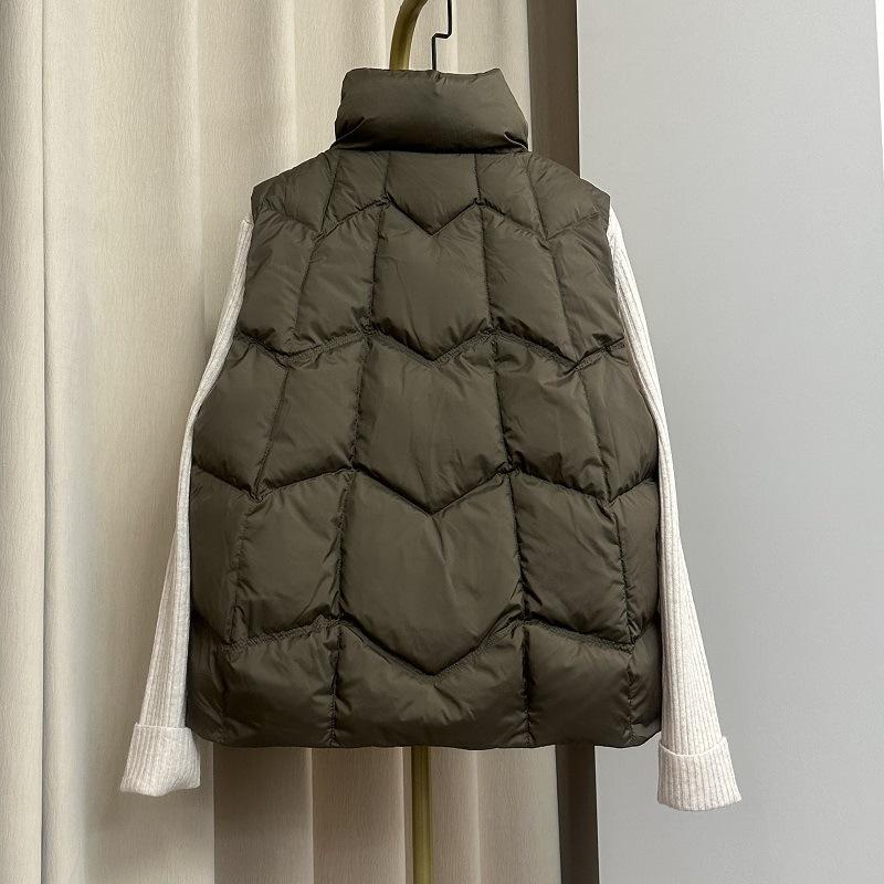 Европейский белый утиный пуховый жилет женский 2024 осень и зима новый свободный повседневный модный универсальный жилет куртка жилет