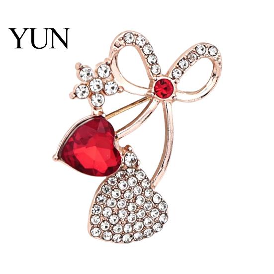 Shirts Fashion Jewelry Bling Rhinestone Bow Brooch Pin, Love Heart Bowknot Lapel Bag Decoration Pin Women Accessory for Dresses Coats Sweaters Golden
