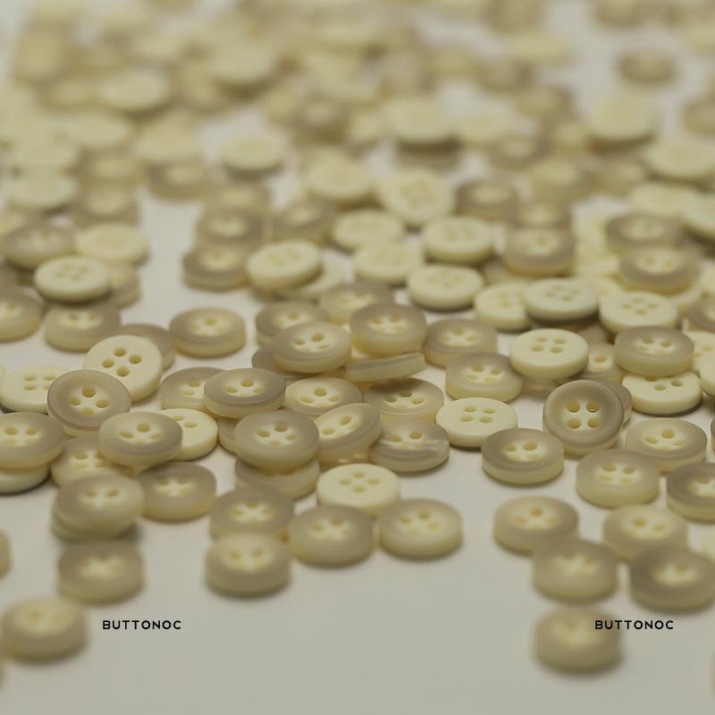 Рубашка с пуговицами из смолы с четырьмя ушками, воротник свитера, трикотажный кардиган с пуговицами, топ, универсальные украшения, аксессуары, пряжка