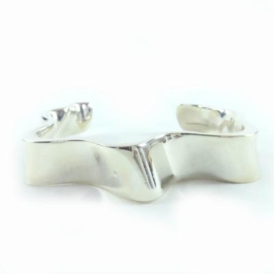 Украшения и бижутерия – Восстановленные брендовые украшения