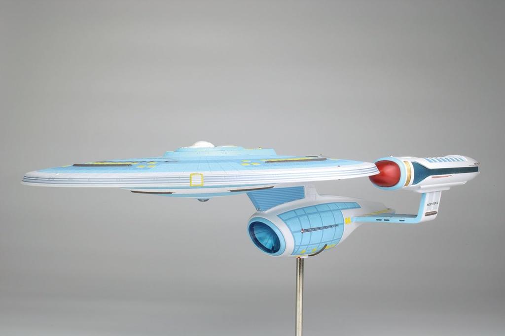 Platz AMT Star Trek Enterprise Scale Plastic Model AMT1332 U.S.S. NCC-1701-C 1/1400