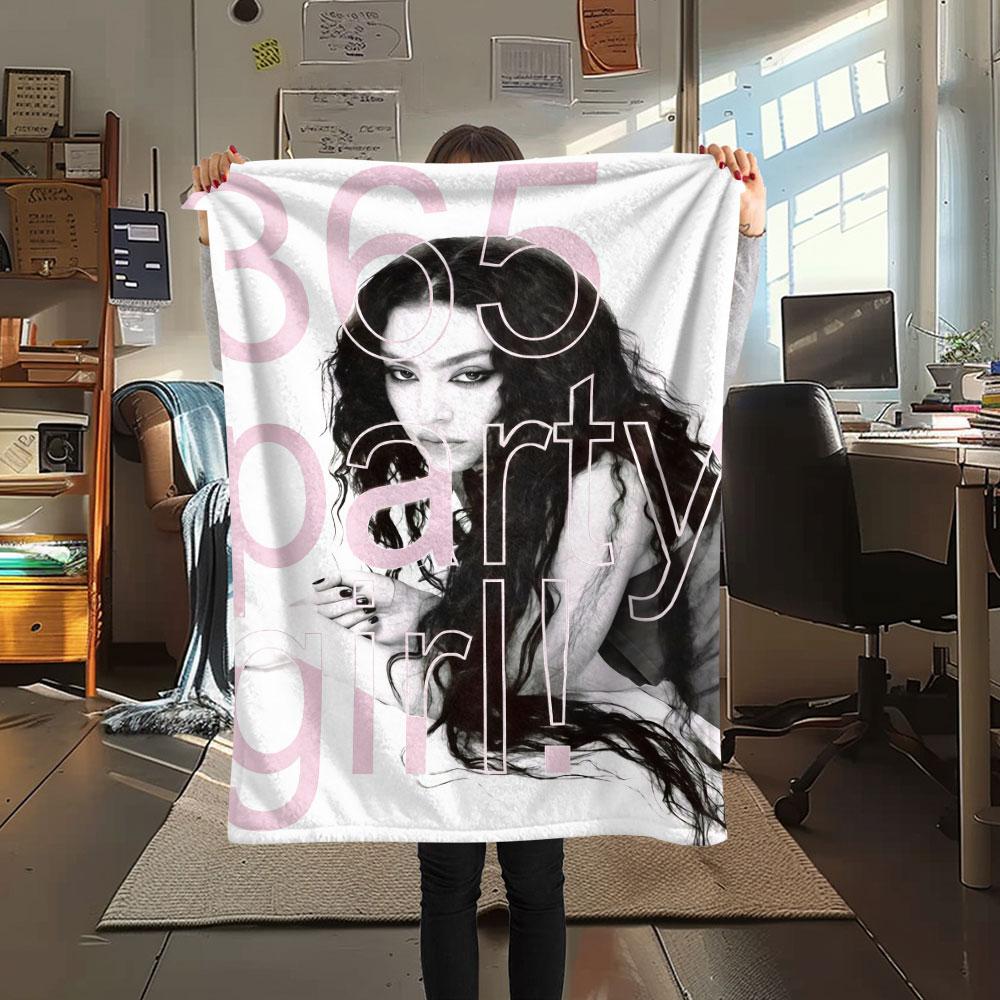 Charli XCX Blanket, High quality Comfortable for All Seasons, Home Decor, Warmth and Comfort