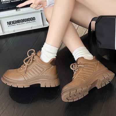 Женские кожаные короткие ботинки, новые универсальные повседневные ботинки Мартин, на мягкой подошве и платформе, женская обувь из коровьей кожи, высокие ботинки