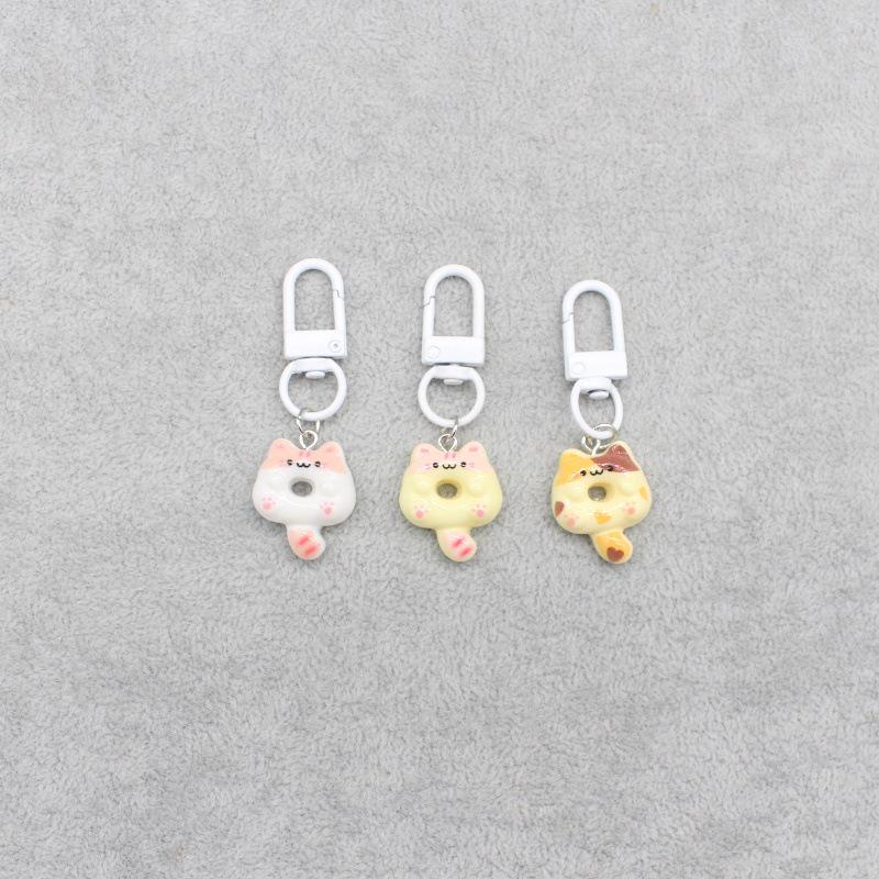 Korean Style Cute Cat Donut Keychain - Cartoon Animal Bag Charm, Simple Pendant Gift for Couples and Besties