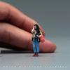 1/64 Фигурка Фотографа Модель Коллекционная Железнодорожная Сцена Микро Ландшафт Ручная Роспись Смоляная Фигурка Миниатюрная Сцена Ручная Роспись