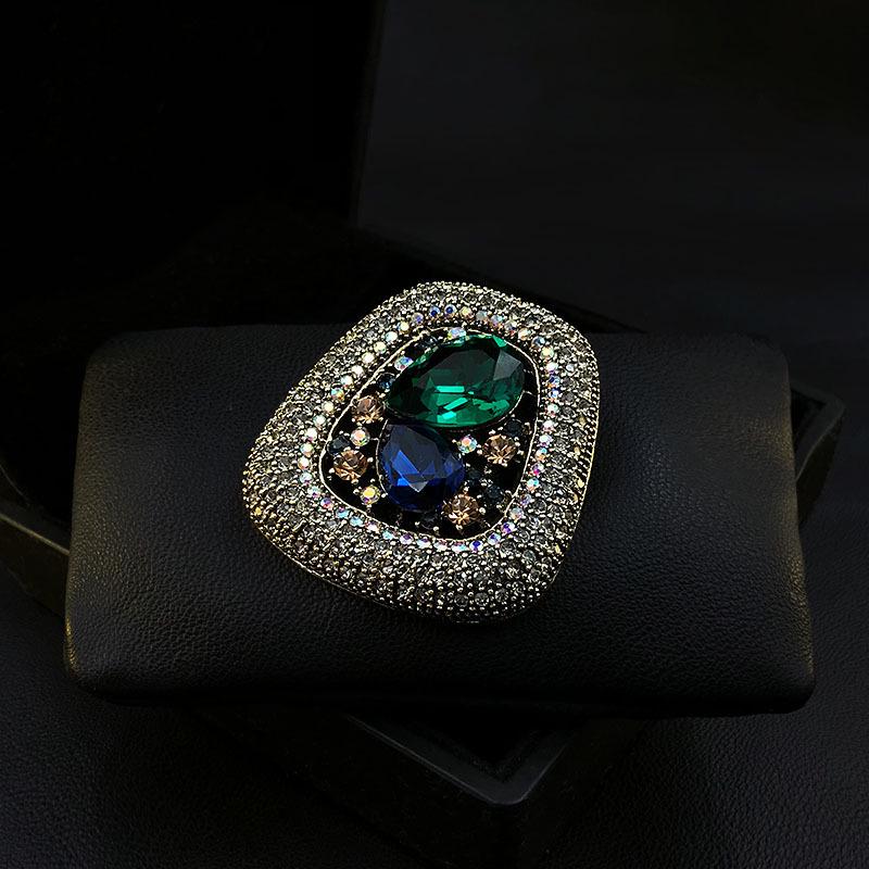 Роскошная ретро брошь со стразами - Высококлассный преувеличенный дизайн для женских костюмов