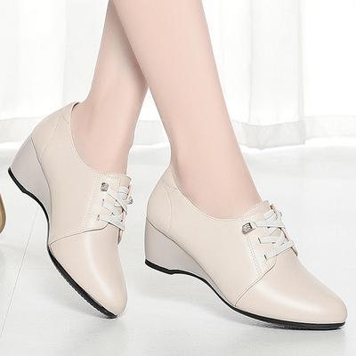 Мамины туфли Мягкая подошва Удобные одинарные туфли Туфли на плоской подошве для людей среднего возраста Кожаные туфли на танкетке и шнуровке для пожилых людей Весенний стиль