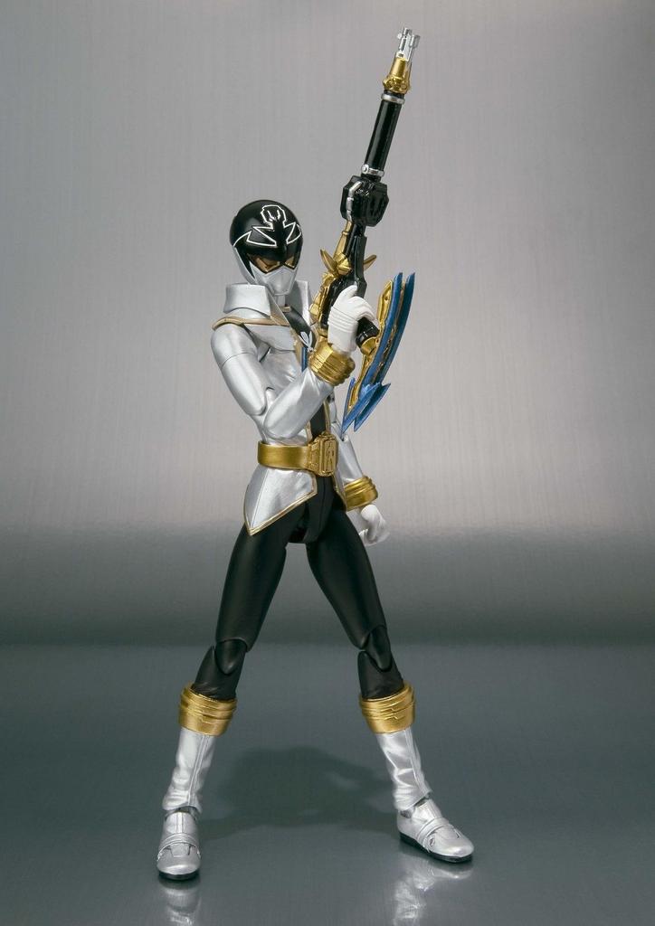 TAMASHII NATIONS Gokai Silver S.H.Figuarts