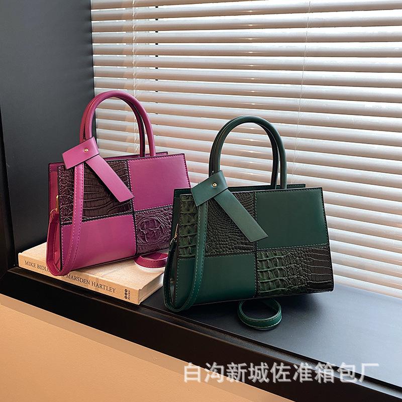 Сумка кроссбоди женская универсальная новая маленькая квадратная сумка женская сумочка большой вместимости сумка на плечо тренд