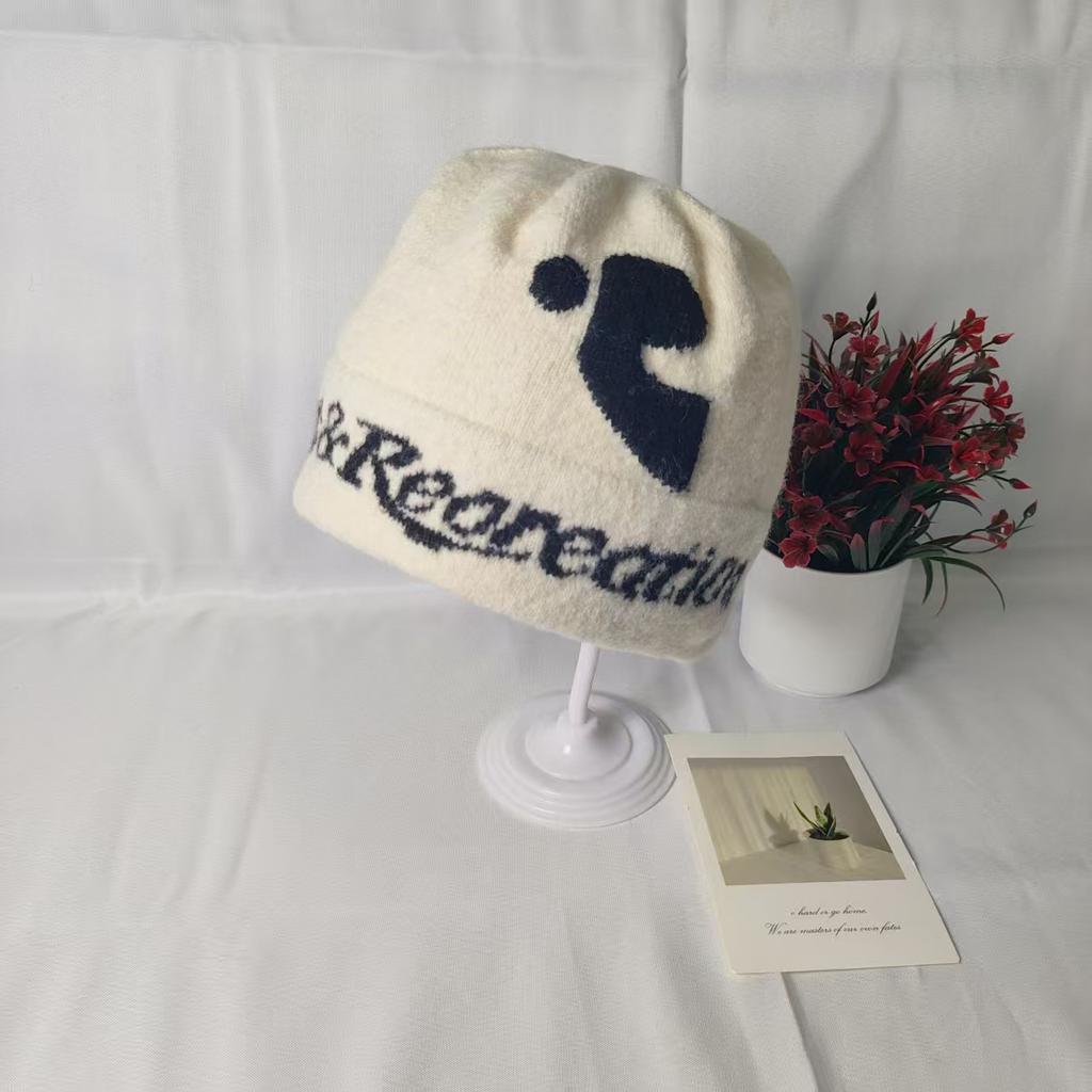 Korean autumn and winter letter comma dome warm cold hat folding ear protection wool knitted hat men's and women's ear protection hat