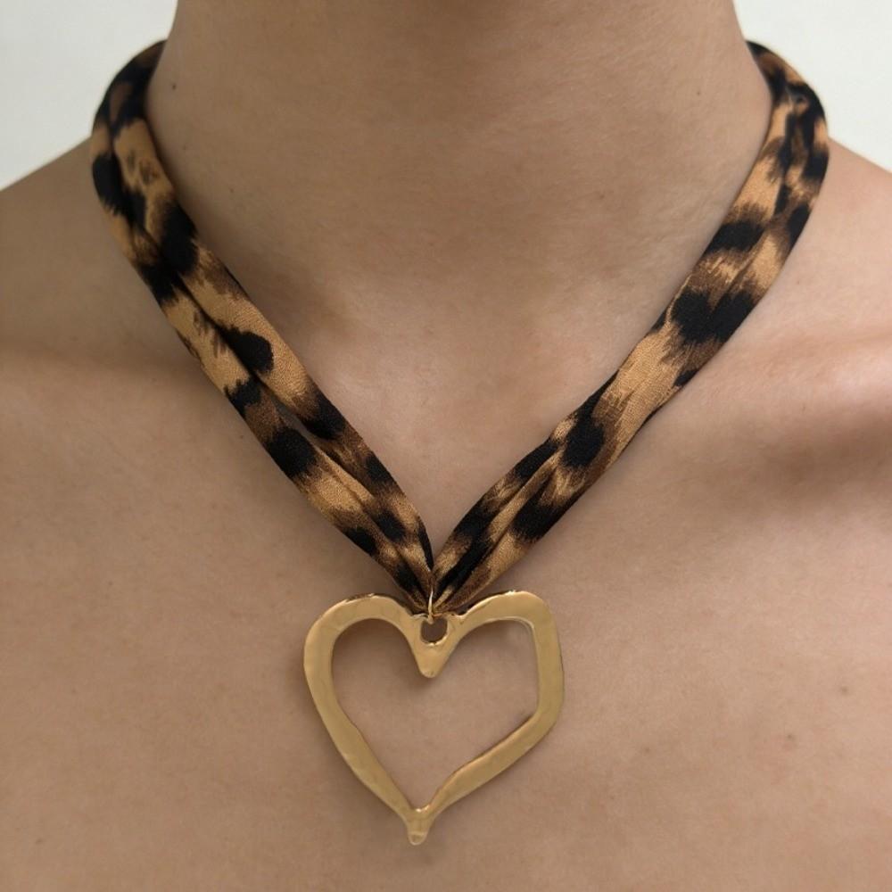Exaggerated Starfish Pendant Necklace Bohemia Style Leopard Cloth Strip Necklace Girls