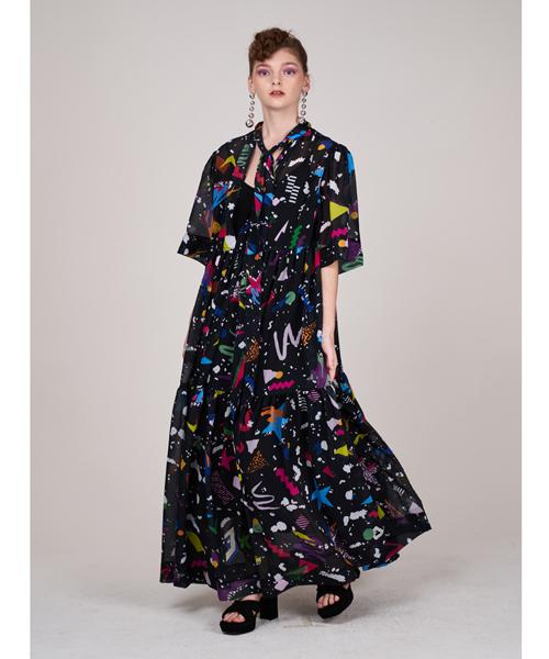 GREEDILOUS Multi-Shape Print Neck Shirred Maxi Dress