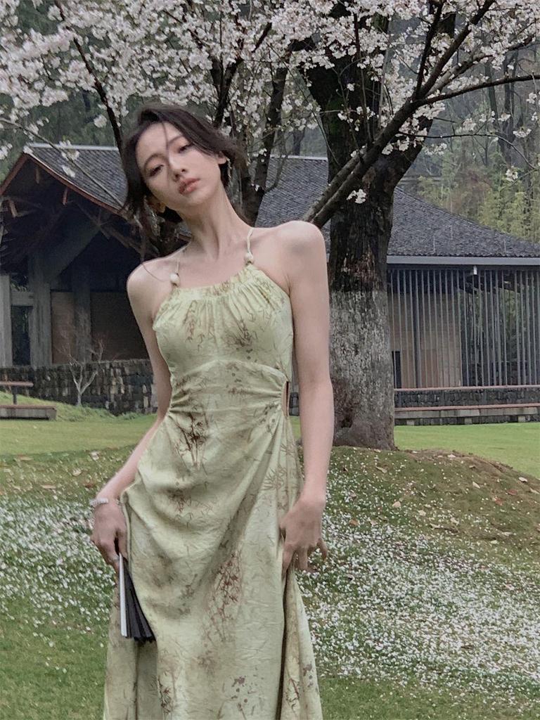 Летнее платье-майка халтер 2024: Женское элегантное длинное платье с вырезами на талии