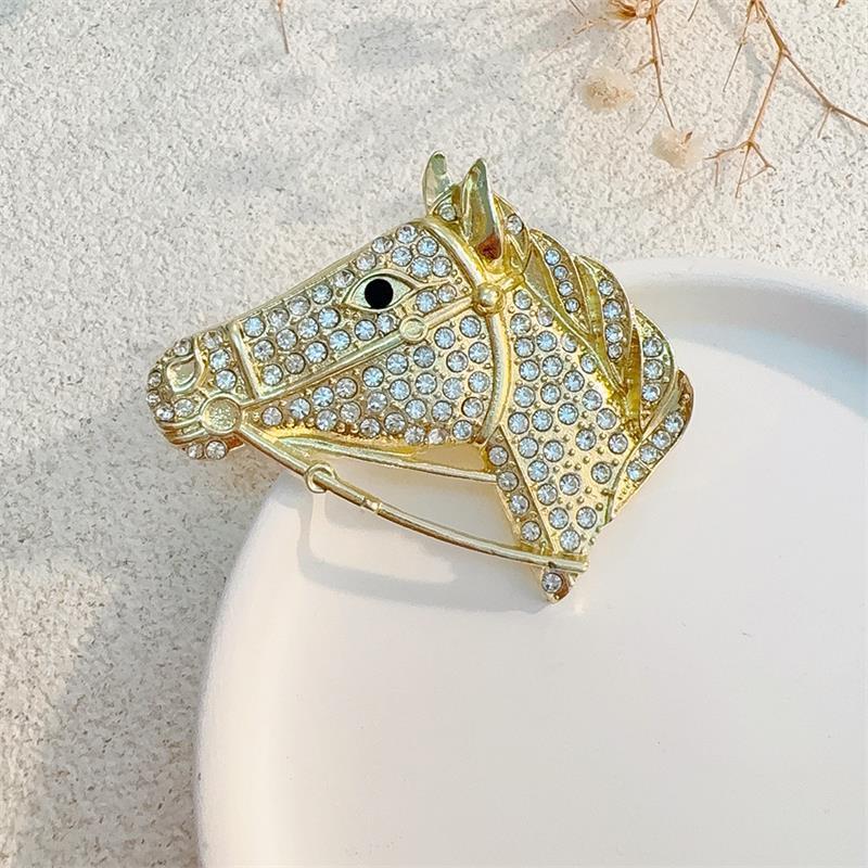 Сплав Брошь Лошадь Значки Зодиака Пони Женские Мужские Аксессуары для Одежды Лацкан Костюма Корсаж Значки Подарки Года