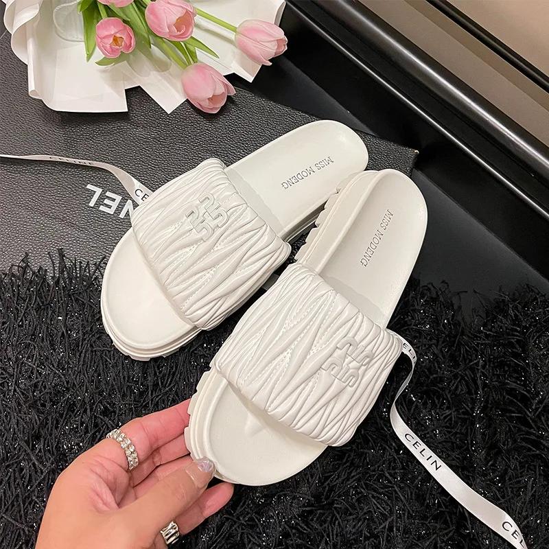 Летние новые женские плоские тапочки с плиссированным верхом, трехмерные, прочные, открытые тапочки, простые, с круглым носком, женские сандалии