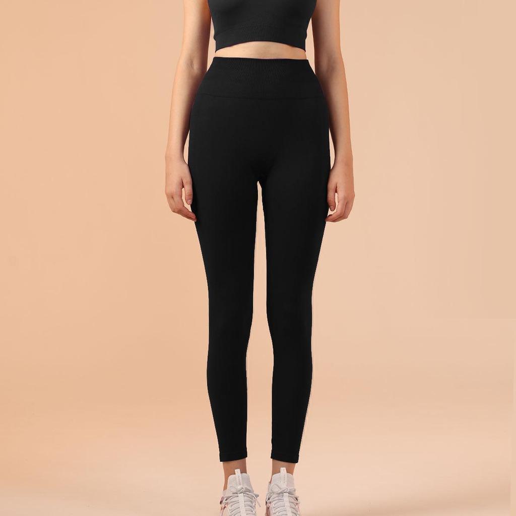 Женский бесшовный плиссированный комплект для йоги из двух частей: Завышенная талия, облегающий крой для фитнеса на открытом воздухе