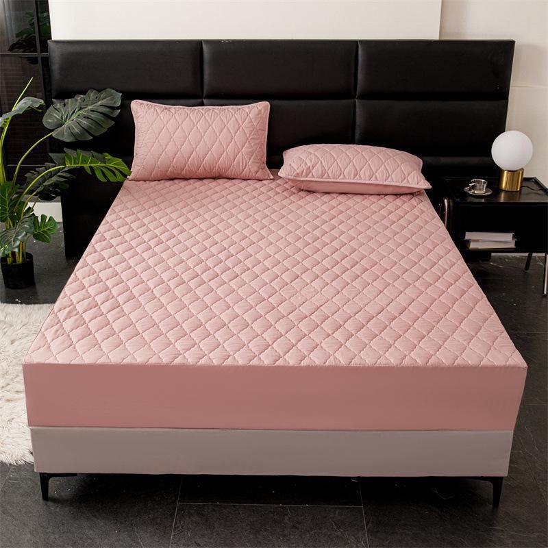 Комплект из всесезонного водонепроницаемого матраса и наволочек - непромокаемый, стеганый, для использования матерями