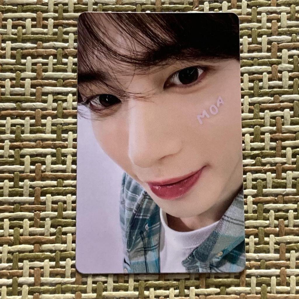 [USED] TXT moazone Taehyung Japan Concert FC Trading Card