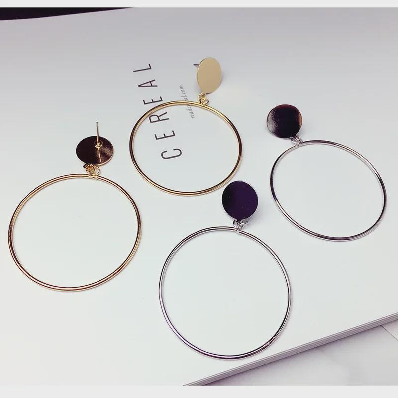 Korean-Style Fashionable and Versatile Hoop Earrings—Smooth, Simple, and Exaggerated European and American Style.