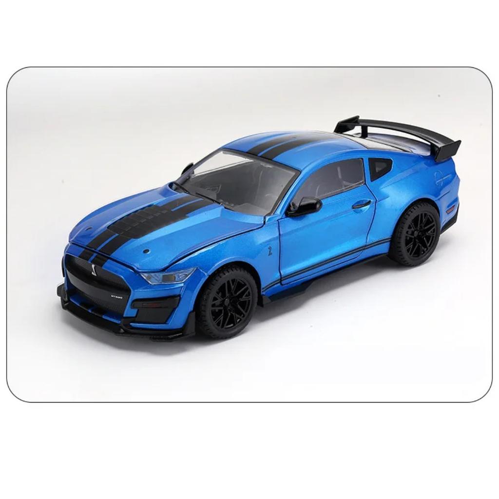 Большой размер 1/18 Ford Mustang Shelby GT500 Металлический сплав Модель Спортивного Автомобиля Литые Металлические Модели Гоночных Автомобилей Игрушки со Звуком и Светом Подарки