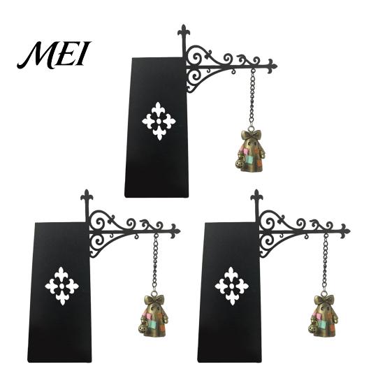Collectible Holiday Hanging Tag Decorative Ghost Pendant, Iron Bracket Bookshelf Decor, Halloween And Rustic Metal Wall Art Christmas for Indoor