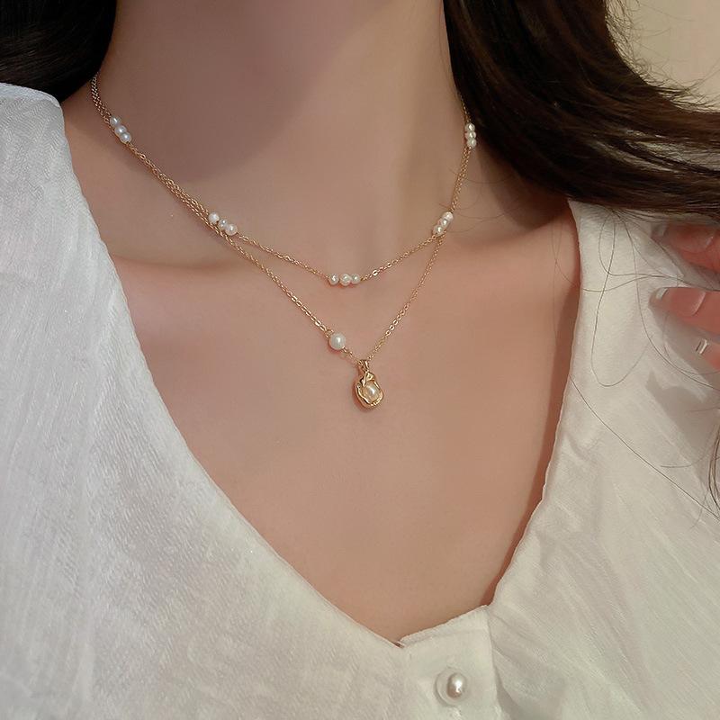Korean temperament love butterfly pearl fringed necklace fashion collarbone chain versatile item decoration
